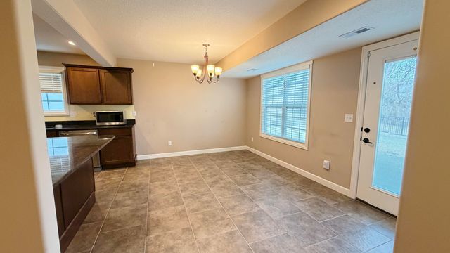 7406 ROSEDOWN DR, Columbia, MO 65203