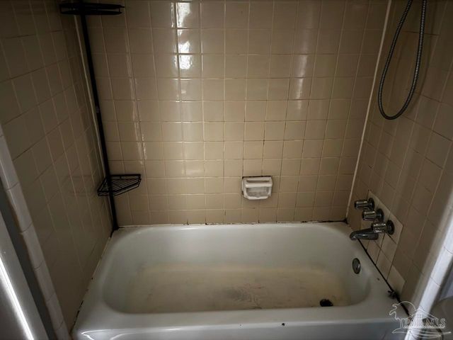 1460 Bakalane Ct A, Pensacola, FL 32504