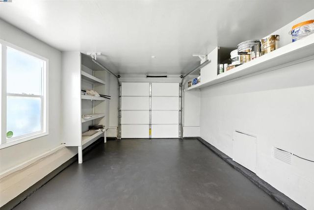 4030 Edwards Ave, Oakland, CA 94605