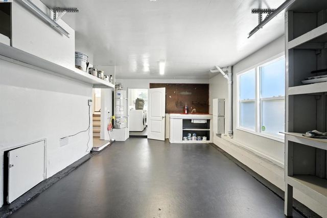 4030 Edwards Ave, Oakland, CA 94605
