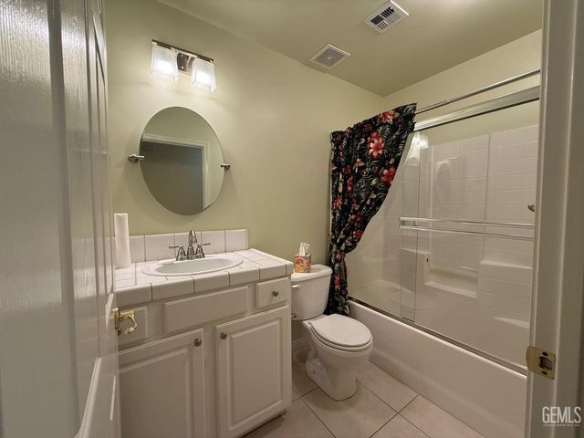 11912 Grecian Laurel Drive, Bakersfield, CA 93311