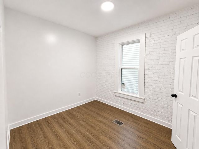 411 Saint Clair Avenue, 409, Columbus, OH 43203