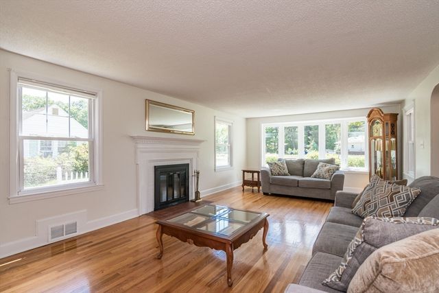 1466-1468 Page Blvd, Springfield, MA 01104