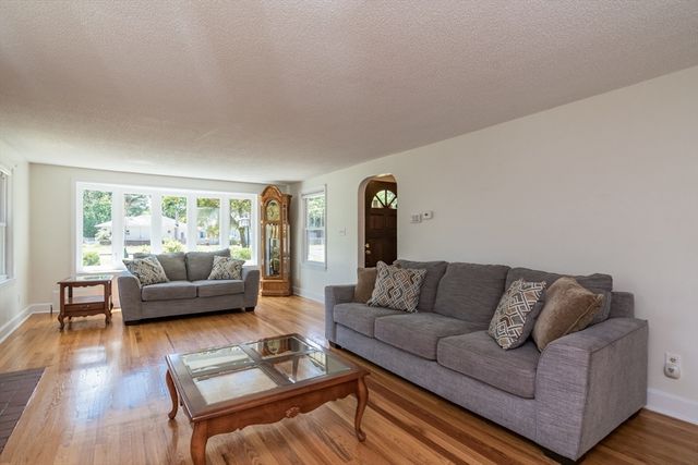 1466-1468 Page Blvd, Springfield, MA 01104