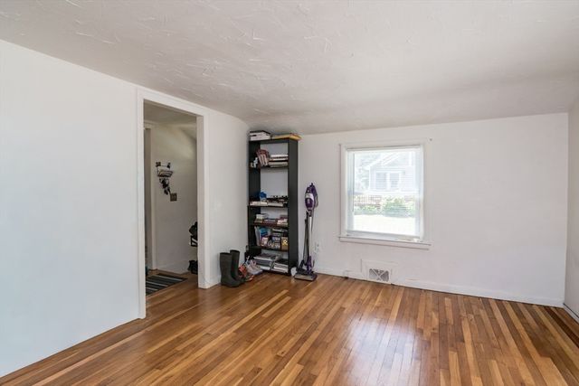 1466-1468 Page Blvd, Springfield, MA 01104