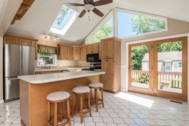 1466-1468 Page Blvd, Springfield, MA 01104