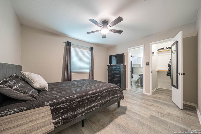 3921 Whisper Field, Schertz, TX 78108