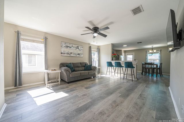 3921 Whisper Field, Schertz, TX 78108