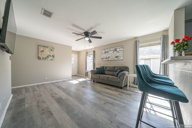 3921 Whisper Field, Schertz, TX 78108