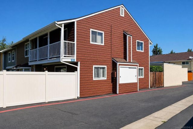 7831 Rancho Fanita A, Santee, CA 92071