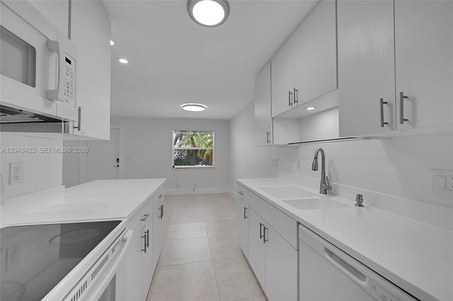 808 SW 12th Court 808, Fort Lauderdale, FL 33315