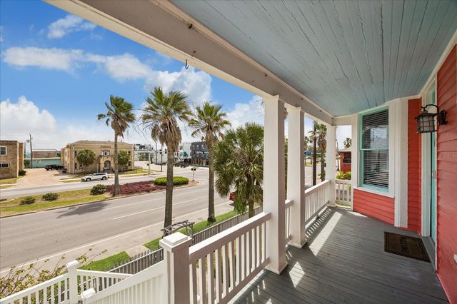 724 Broadway Street, Galveston, TX 77550