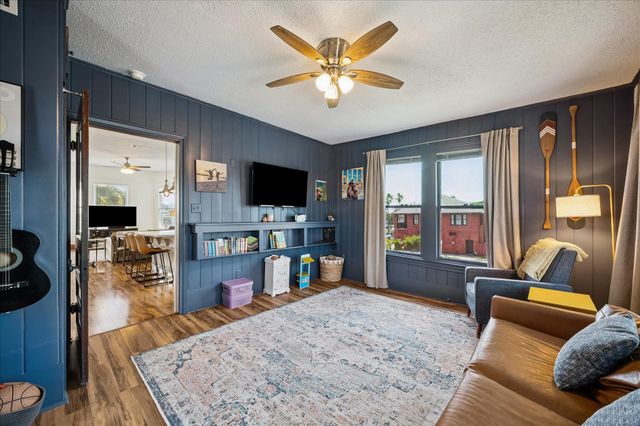 724 Broadway Street, Galveston, TX 77550