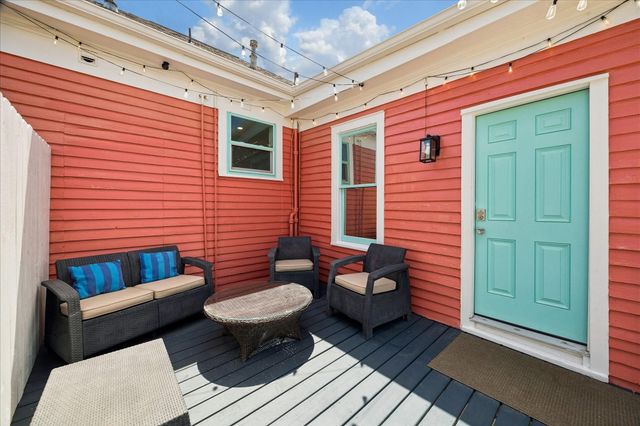 724 Broadway Street, Galveston, TX 77550