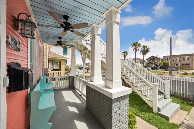 724 Broadway Street, Galveston, TX 77550