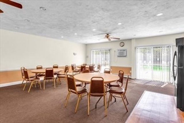 60 Greentree Lane 38, Weymouth, MA 02190