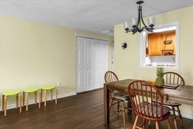 60 Greentree Lane 38, Weymouth, MA 02190