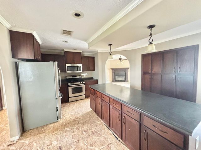 706 Catherine St, Lockport, LA 70374