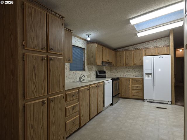 13115 Se FOSTER Rd 32, Portland, OR 97236