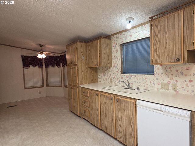 13115 Se FOSTER Rd 32, Portland, OR 97236