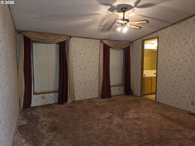 13115 Se FOSTER Rd 32, Portland, OR 97236