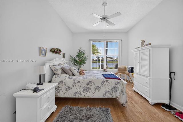 169 NW Bentley Cir, Port St. Lucie, FL 34986