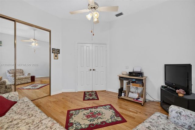 169 NW Bentley Cir, Port St. Lucie, FL 34986