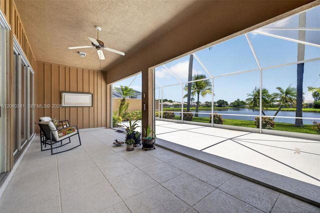 169 NW Bentley Cir, Port St. Lucie, FL 34986