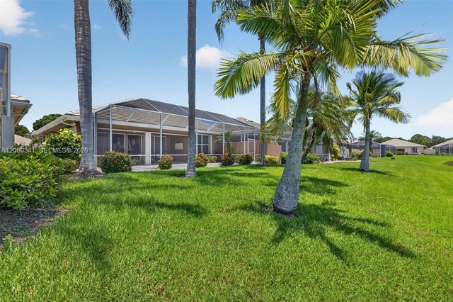 169 NW Bentley Cir, Port St. Lucie, FL 34986