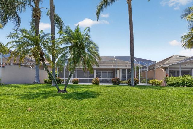 169 NW Bentley Cir, Port St. Lucie, FL 34986