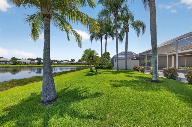 169 NW Bentley Cir, Port St. Lucie, FL 34986