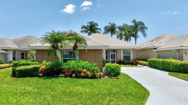 169 NW Bentley Cir, Port St. Lucie, FL 34986