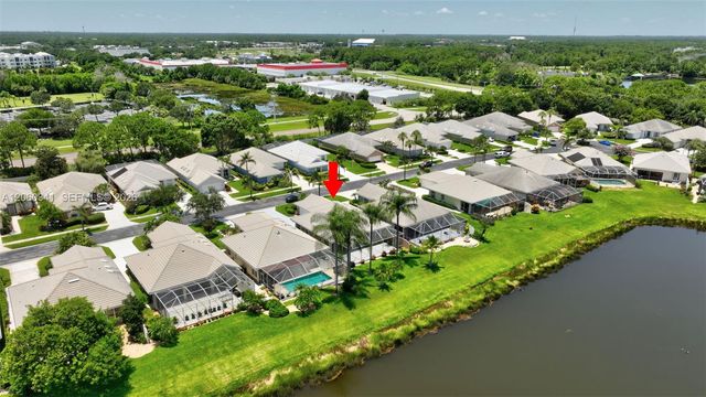 169 NW Bentley Cir, Port St. Lucie, FL 34986