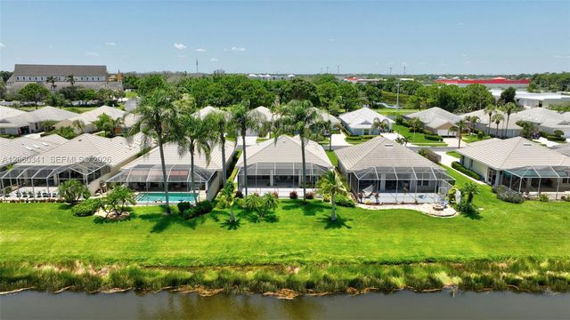 169 NW Bentley Cir, Port St. Lucie, FL 34986