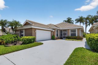 169 NW Bentley Cir, Port St. Lucie, FL 34986
