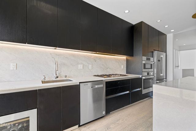 1345 Havenhurst 16, West Hollywood, CA 90046