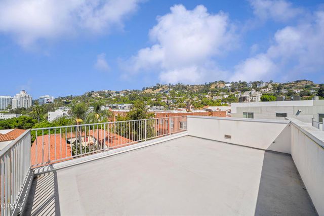 1345 Havenhurst 16, West Hollywood, CA 90046
