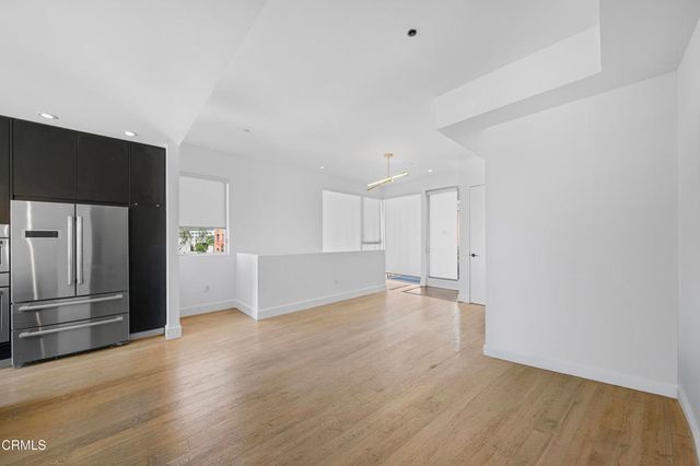 1345 Havenhurst 16, West Hollywood, CA 90046