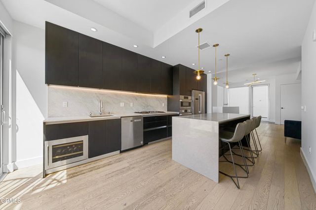 1345 Havenhurst 16, West Hollywood, CA 90046