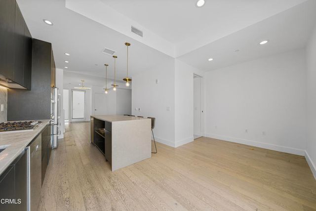 1345 Havenhurst 16, West Hollywood, CA 90046
