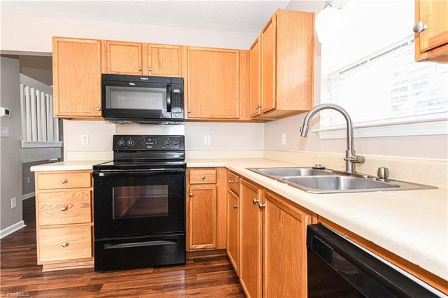 1127 Oak Blossom Way, Whitsett, NC 27377