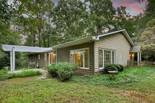 2704 Lebanon Road, Epworth, GA 30541