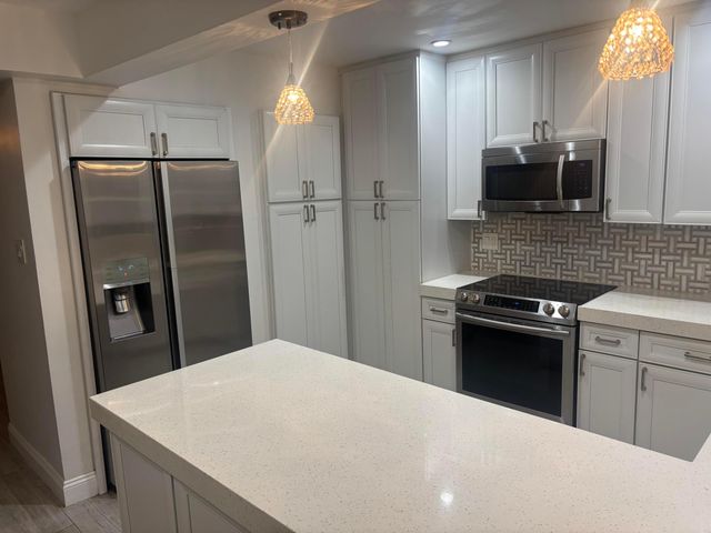 2424 Grant Street A, Hollywood, FL 33020