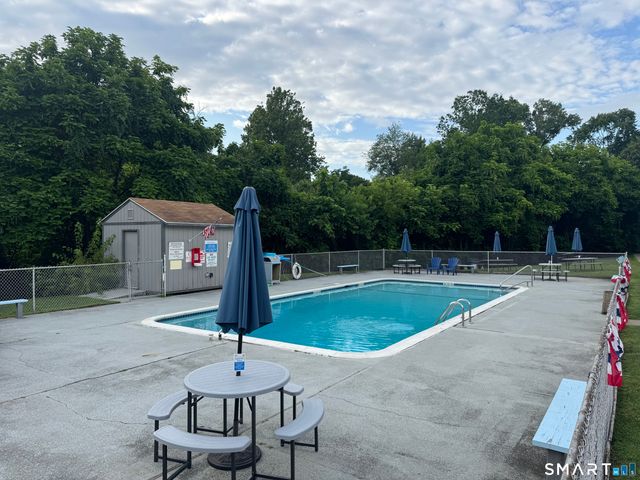 131 Milford St Extension B5, Plainville, CT 06062