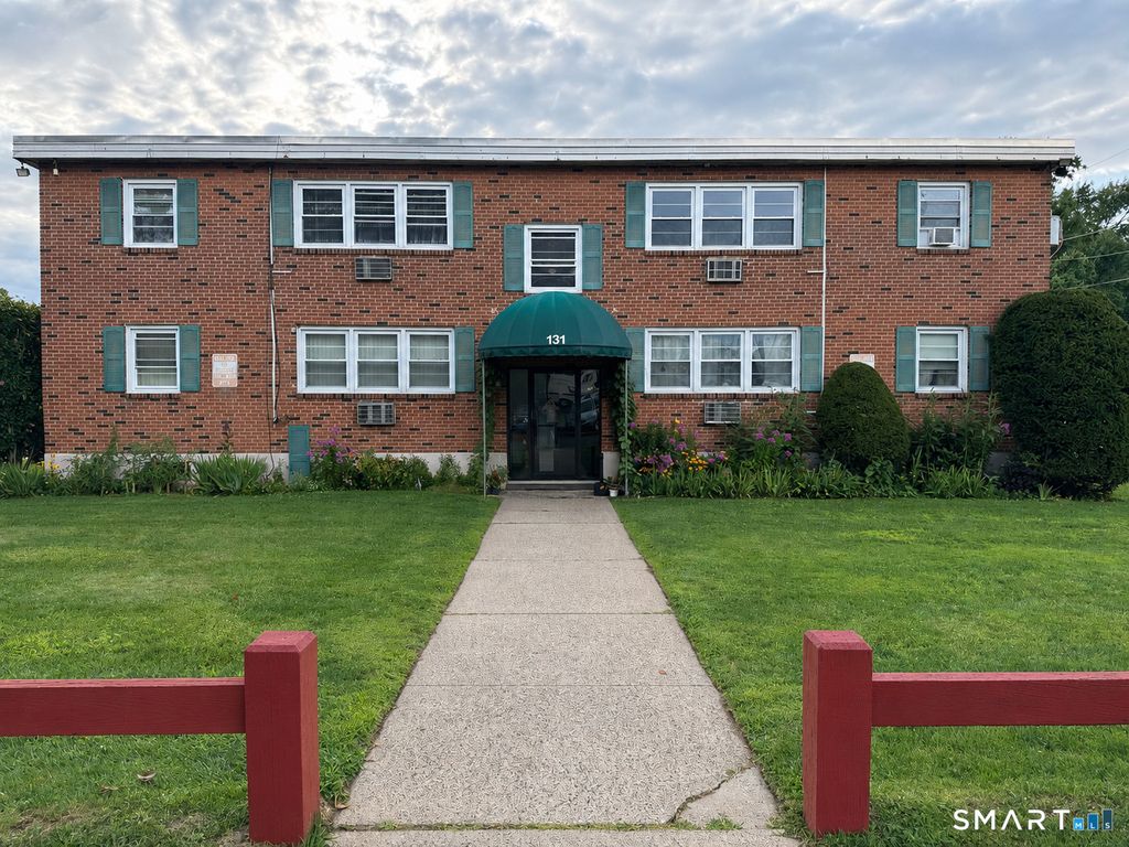 131 Milford St Extension B5, Plainville, CT 06062