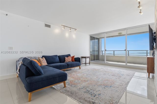 1541 Brickell Ave B3403, Miami, FL 33129