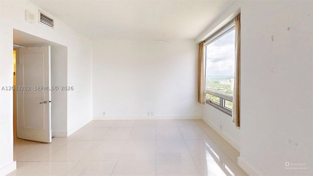 1541 Brickell Ave B3403, Miami, FL 33129