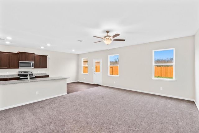 719 Wonderland TRL, New Braunfels, TX 78132