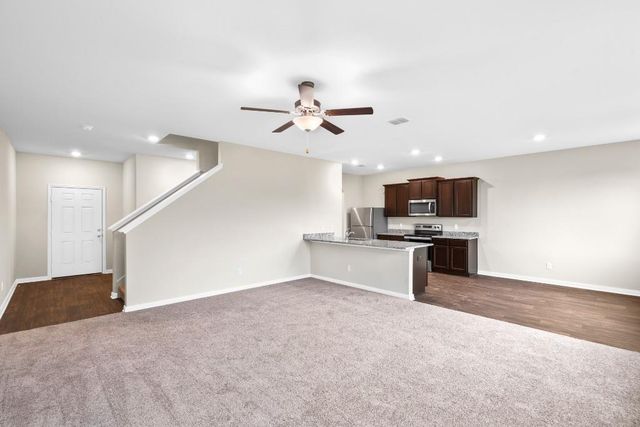 719 Wonderland TRL, New Braunfels, TX 78132