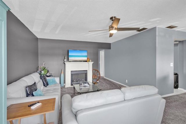 10000 Meridian Way N 15, Palm Beach Gardens, FL 33410